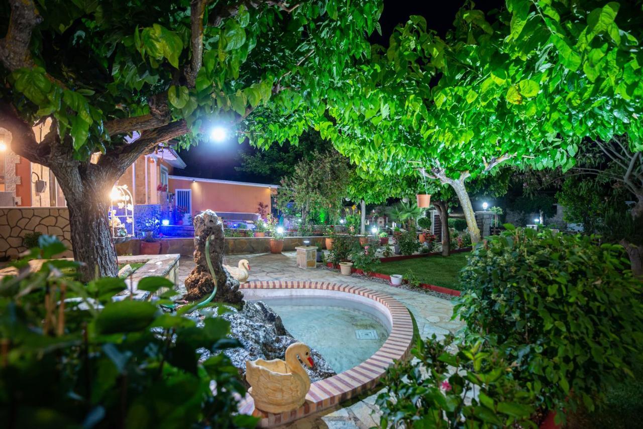 Rock Garden Villa Marantochori Ngoại thất bức ảnh