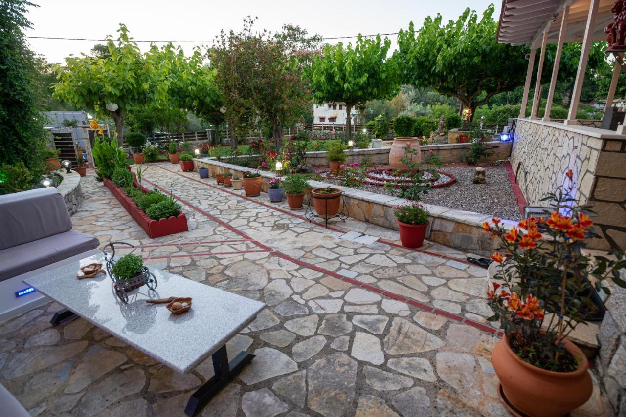 Rock Garden Villa Marantochori Ngoại thất bức ảnh